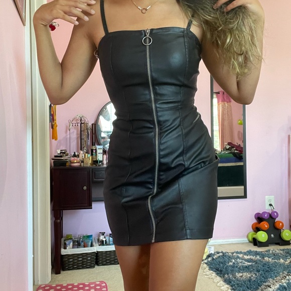 chinese dress ladies Keyana Strapless Faux Leather Dress
